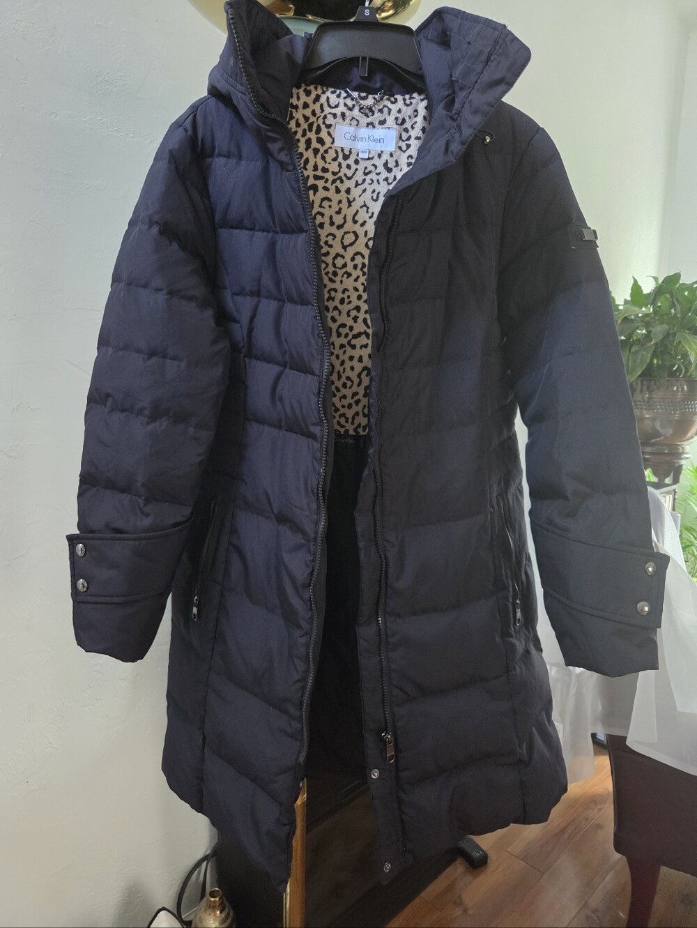 Calvin Klein Black Quilted Duck Down Hooded Puffer Coat M